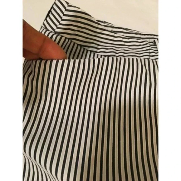 JONES NEW YORK SIGNATURE Stretch Bermuda Womens - Picture 6 of 12